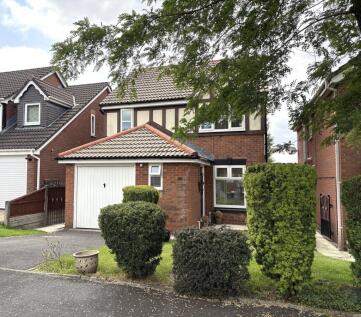 Elsham Close, Bolton, BL1