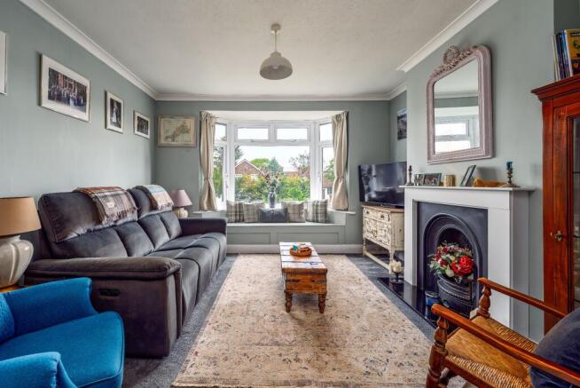 Living Room (view b)