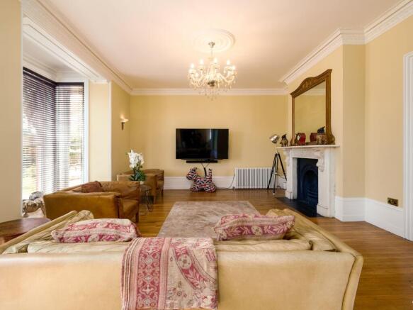Drawing Room (view a)