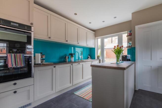 Cyncoed Road 152-14.jpg