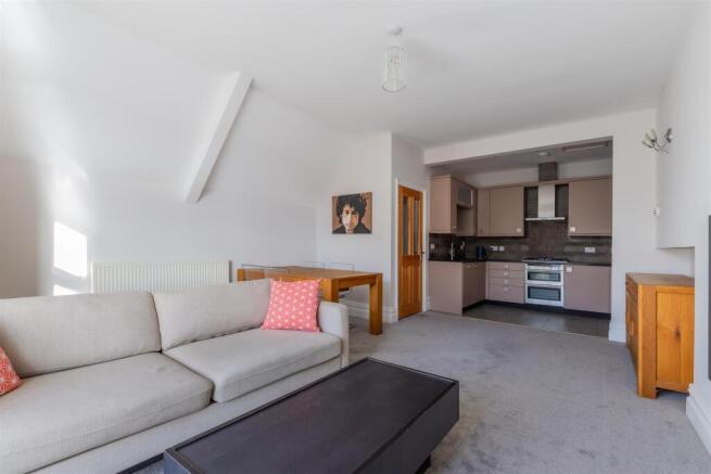 11 Glan Y Llyn Apartments-7.jpg