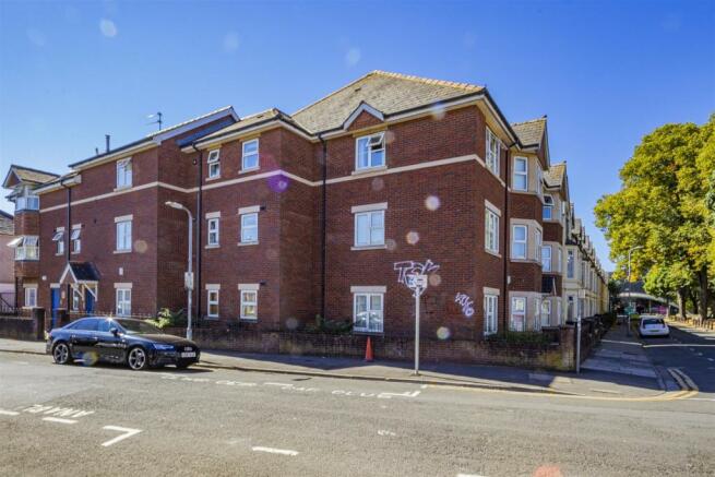20 bedroom block of apartments  for sale Cathays Park