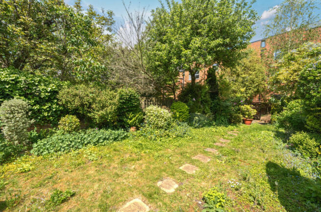 7-6823325d8be06-1...