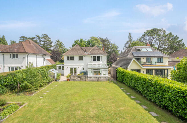 1305431-8-684706a...