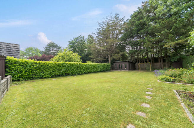 1305431-17-68470a...