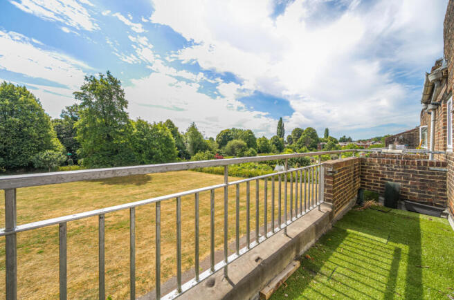 1318472-12-6863b6...