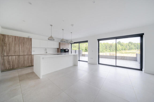 1335989-16-6895c7...