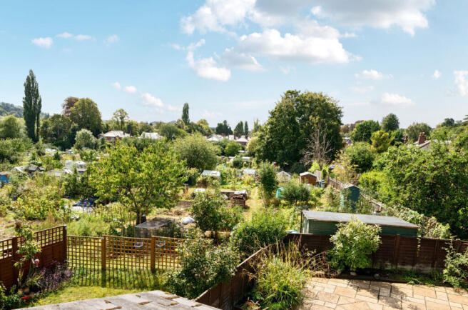 1346905-7-68b5a5b...