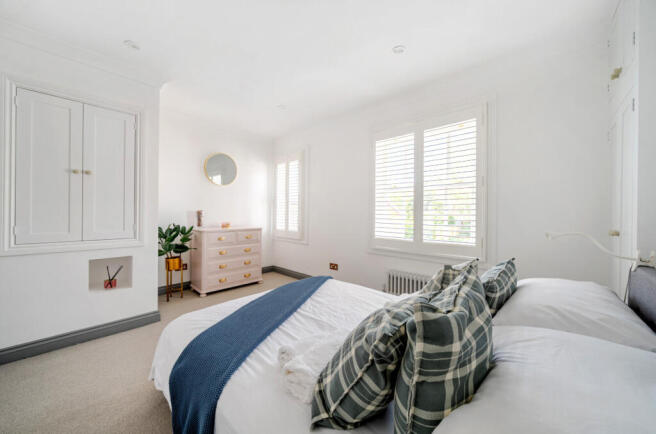 1342970-8-68b193b...