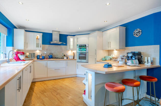 1359512-32-68daa6...