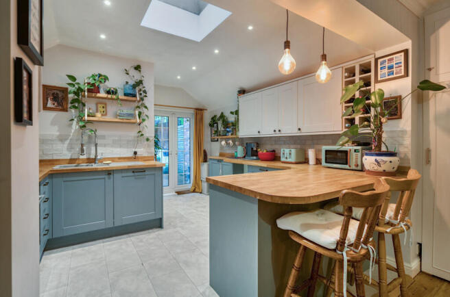 1369612-24-68f604...