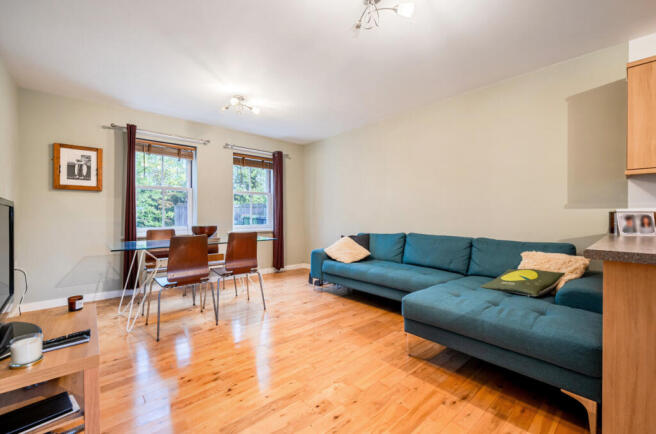 1377364-27-691221...