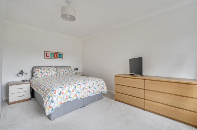 1365940-12-68ee49...