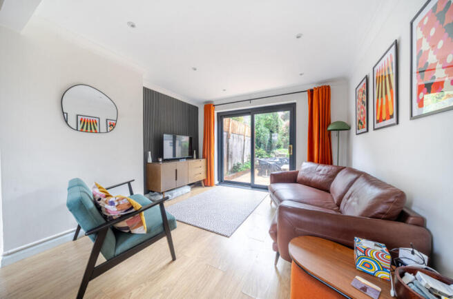 1382654-32-691dbd...