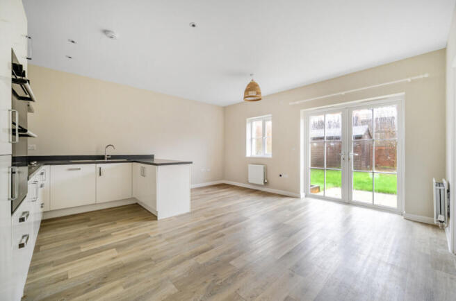 1389082-22-693aad...