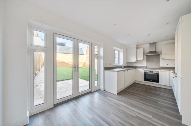 1388524-17-693983...