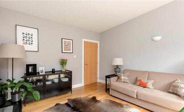 4860-20200925132554-4821-20200901103408-3775-20190507142603-aaph3