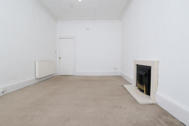 1702 SR Lounge