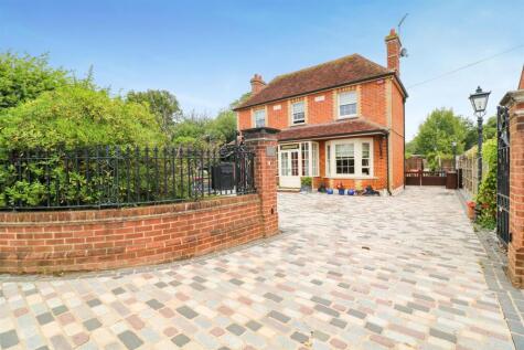 Main Road, Bicknacre, Chelmsford