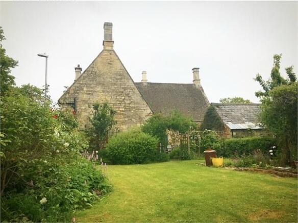 4 Bedroom Cottage For Sale In High Street Corby Northamptonshire