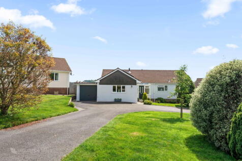 Woodland Close, Staverton