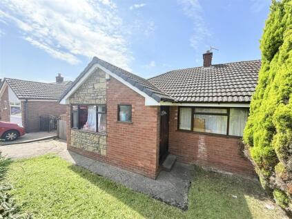 Salisbury Crescent, Ashton-Under-Lyne