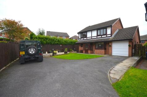 Dovebrook Close, Carrbrook, Stalybridge