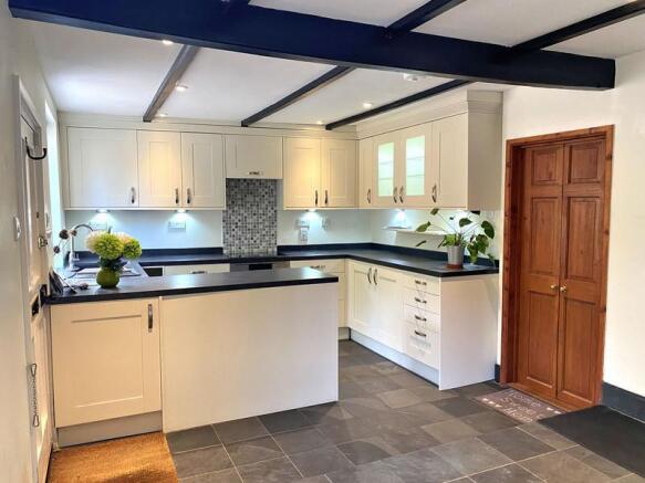 kitchen-5-10e5-46cf-_1167-3309-07e1-62b7-e51e-29be