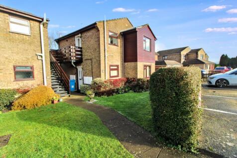 Oakengrove Road, Hazlemere, HP15