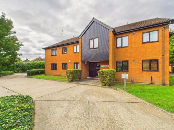 CAM01909G0-PR0396-STILL001