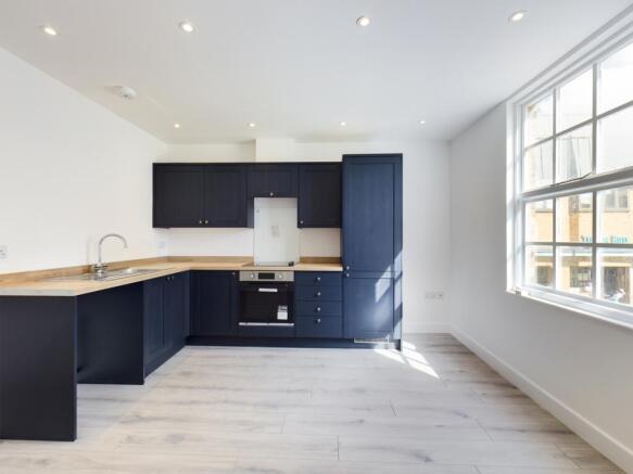 CAM00868P1-PR0045-STILL03