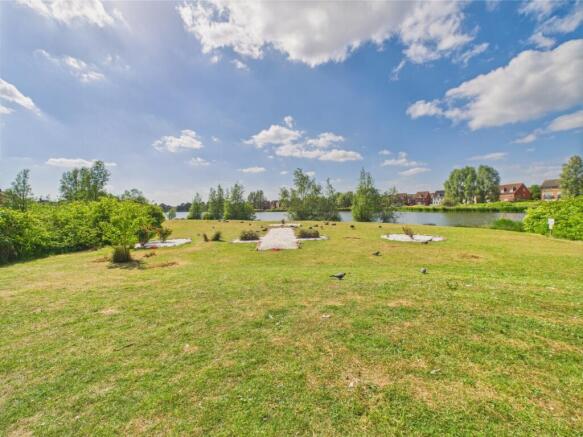 CAM01909G0-PR0342-STILL020