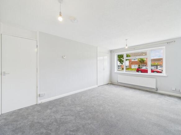 CAM01909G0-PR0357-STILL007