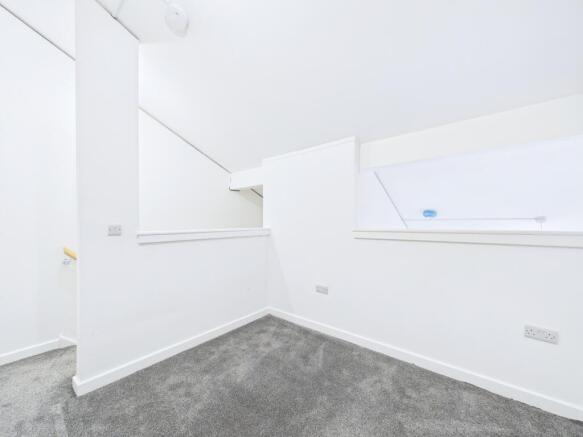 CAM01909G0-PR0445-STILL007