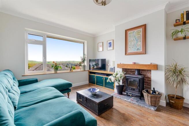 A16 - 25 Church Road Dartmouth - 251014.jpg