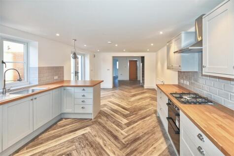 High Street, Waddesdon, Buckinghamshire.