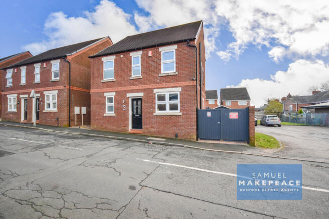 Three Bedroom Detached Property