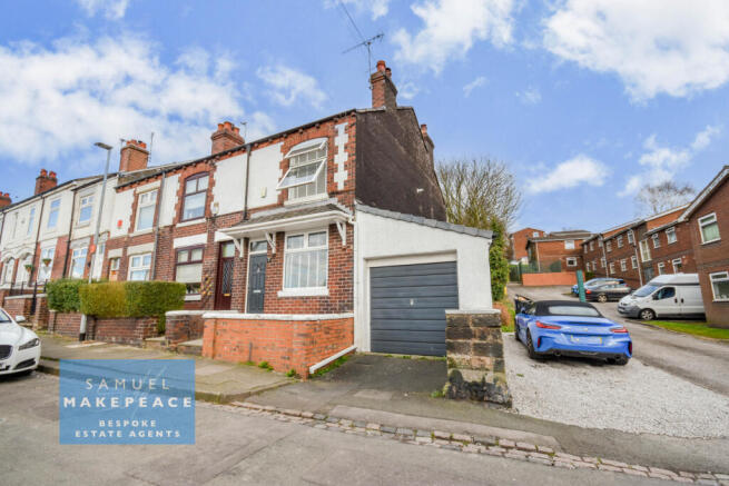 Two Bedroom End Terrace Property with Driveway Pa