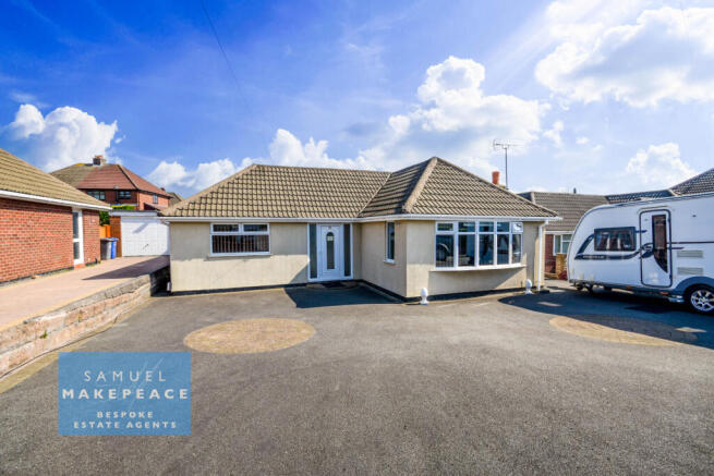 Three Bedroom Detached Bungalow with Vast Plot Of