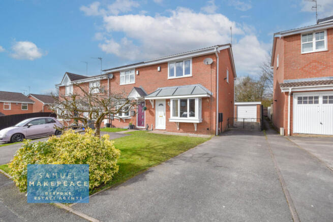 Three Bedroom Semi Detached Property with Drivewa
