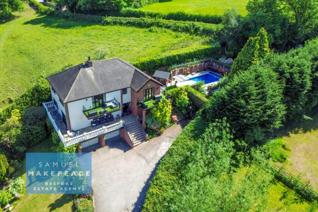 Seven Bedroom Detached for Sale in a Serene Locat