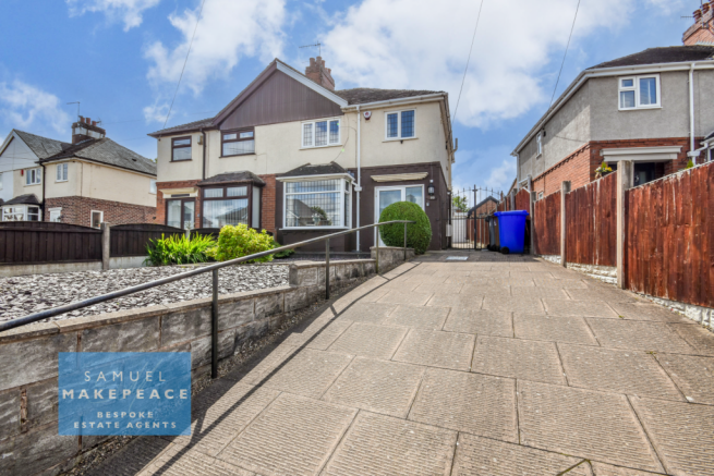 Three Bedroom Semi Detached Property with Large S