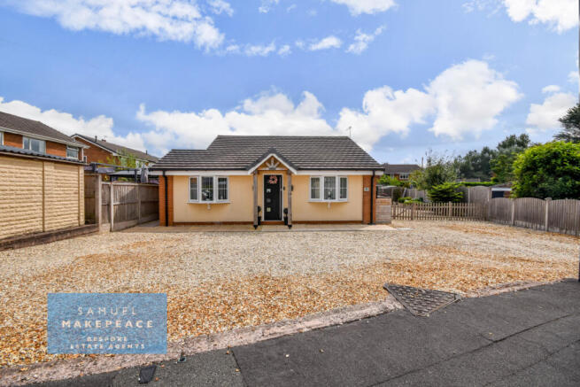 Spectacular Three Bedroom Detached Bungalow with