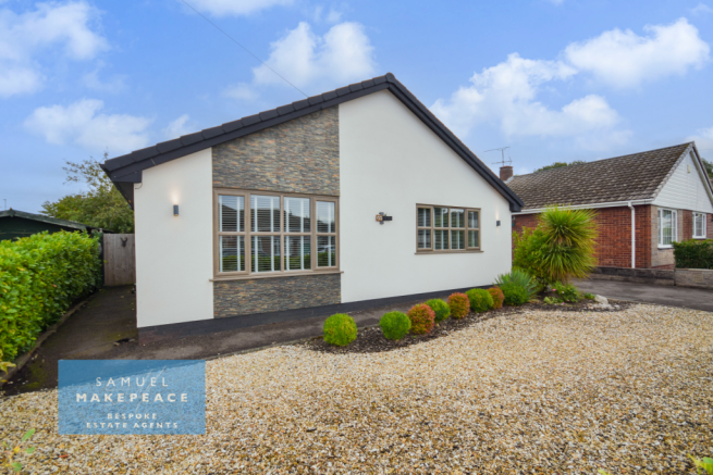 Three Bedroom Exquisite Bungalow in Highly Desire