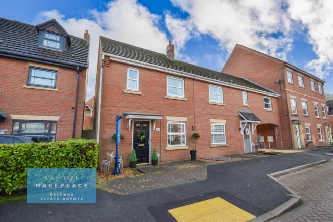 Homely Three Bedroom Semi Detached Property with