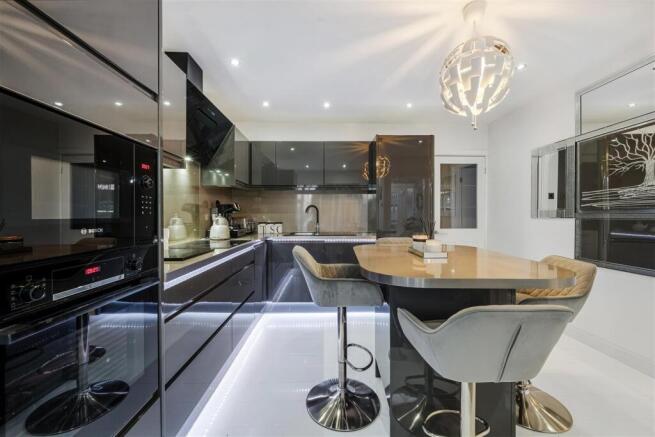 Kitchen-Family Room