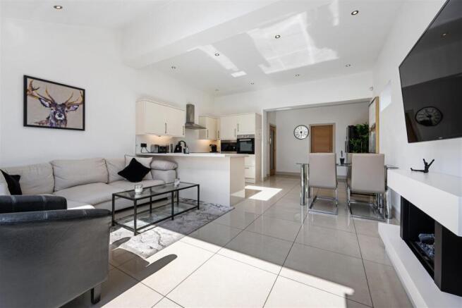 Open plan kitchen-diner family room