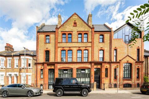 21 Cabul Road, London, SW11