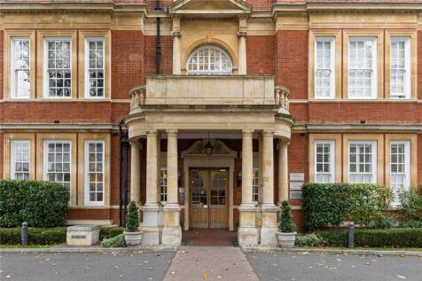 Battersea Park Road, London, SW11