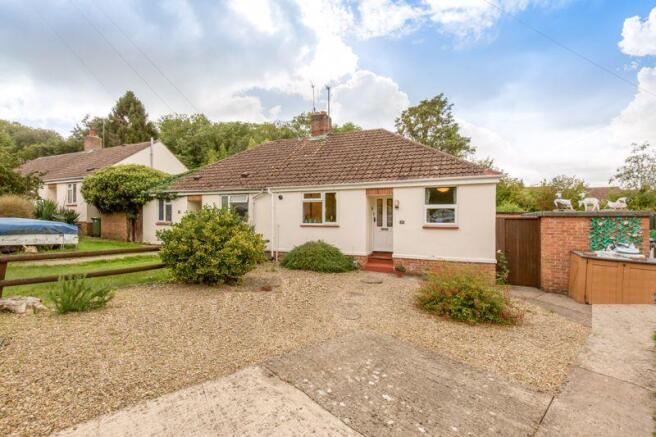 2 bedroom semi-detached bungalow for sale in Songers Close, Botley, OX2